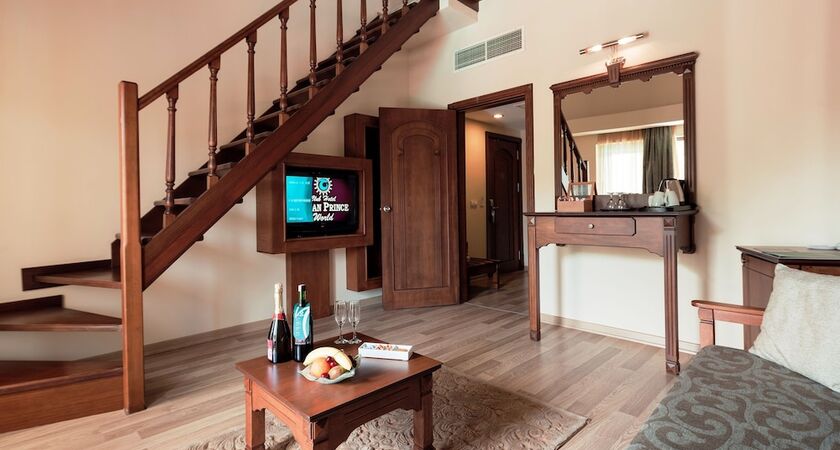 CLUB HOTEL TURAN PRINCE