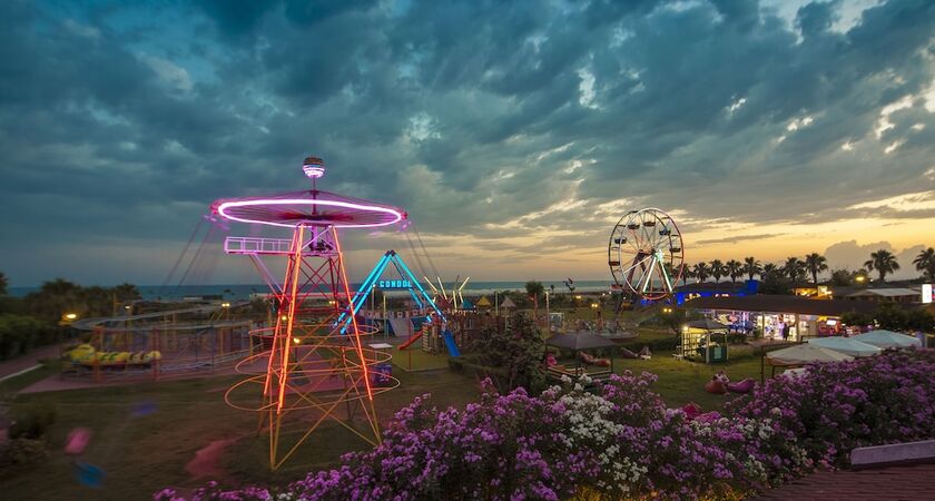 CLUB HOTEL TURAN PRINCE