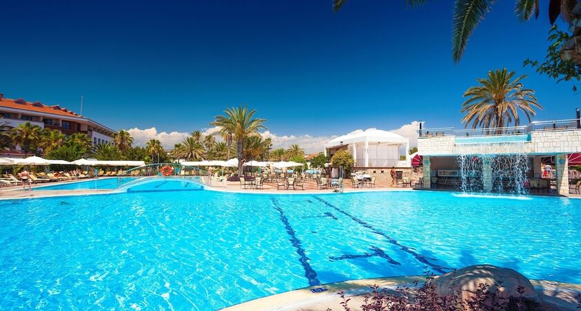 CLUB HOTEL TURAN PRINCE