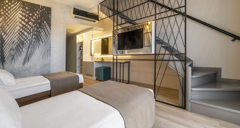 CLUB HOTEL TURAN PRINCE