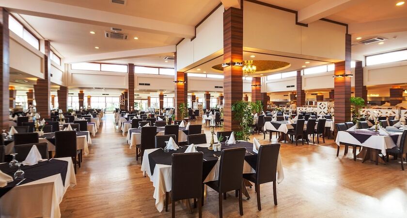 CLUB HOTEL TURAN PRINCE