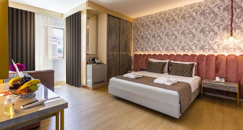 CLUB HOTEL TURAN PRINCE