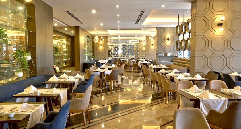 Side Star Elegance Hotel