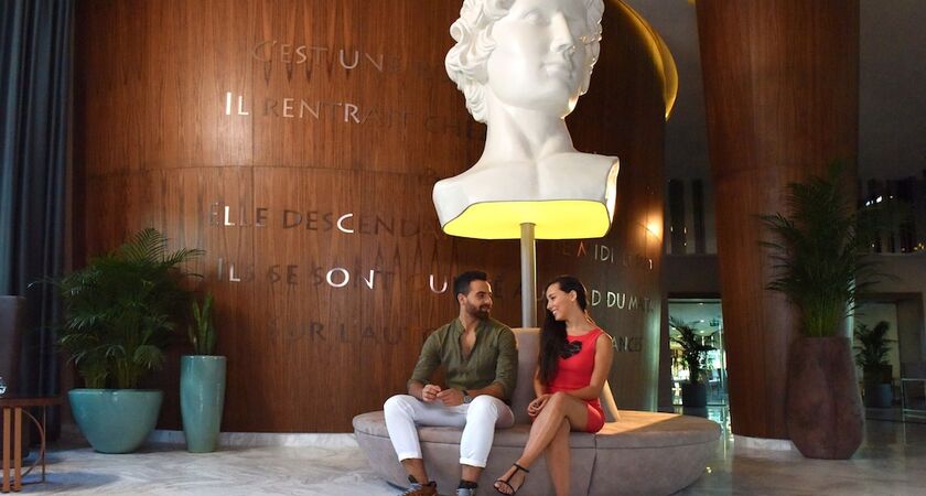Side Star Elegance Hotel