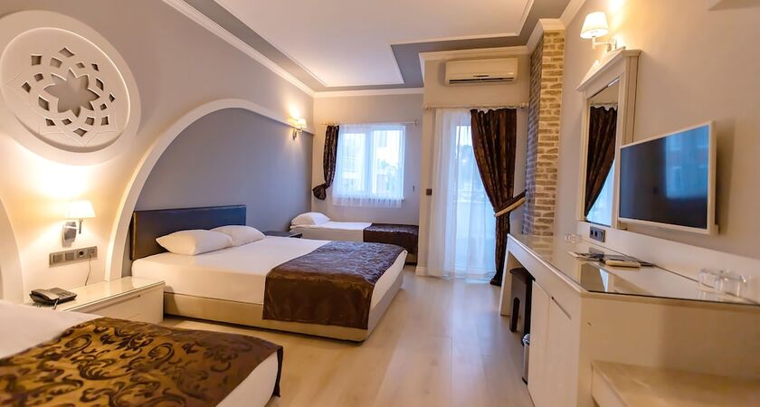 Side Royal Paradise