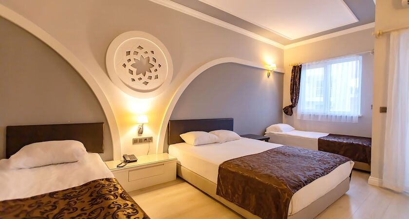 Side Royal Paradise