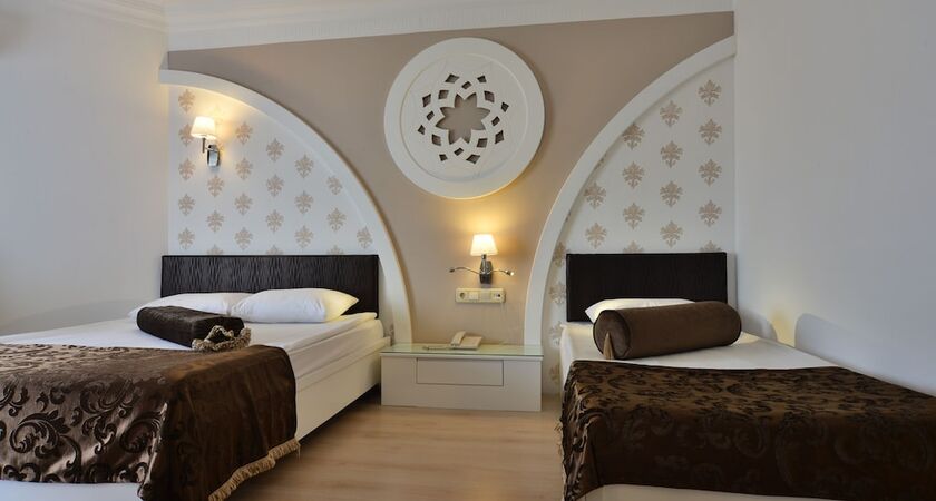 Side Royal Paradise
