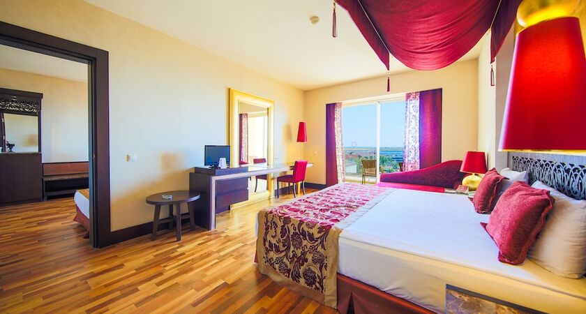 Horus Paradise Luxury Resort