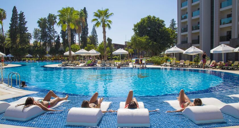 Horus Paradise Luxury Resort