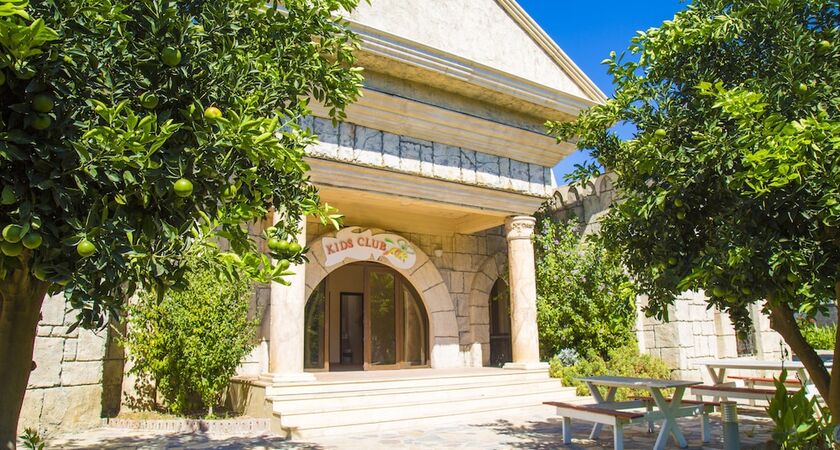 Horus Paradise Luxury Resort