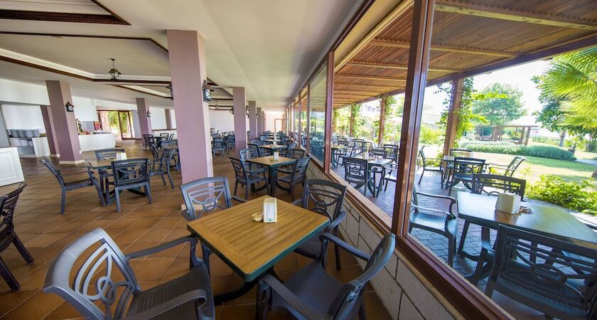 Horus Paradise Luxury Resort