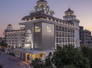 Blue Marlin Deluxe Spa & Resort