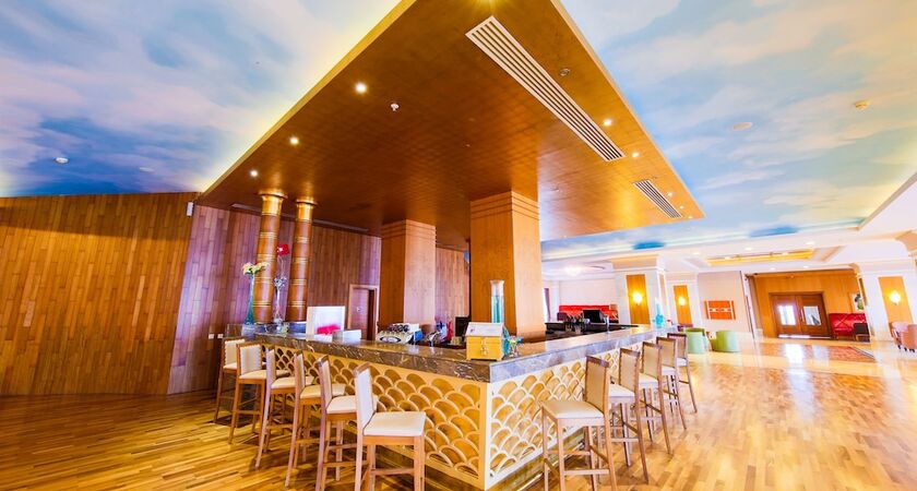 Horus Paradise Luxury Resort