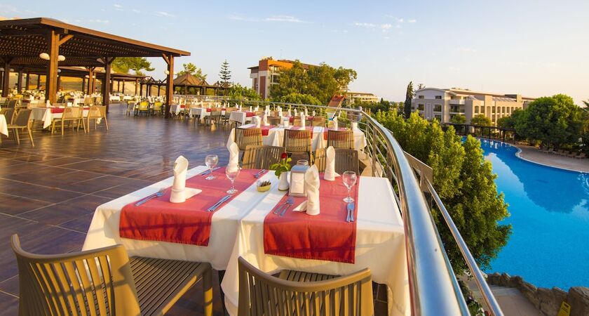 Horus Paradise Luxury Resort