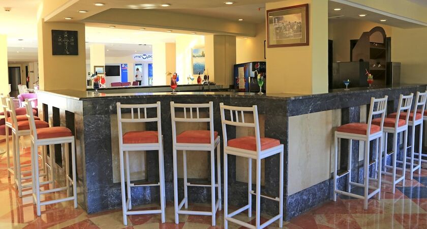 Labranda Excelsior Side