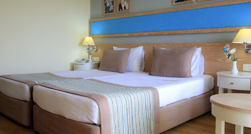 Labranda Excelsior Side