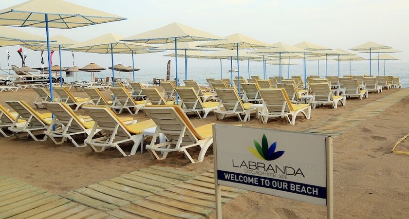 Labranda Excelsior Side