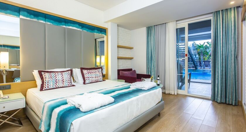 Long Beach Resort & Spa