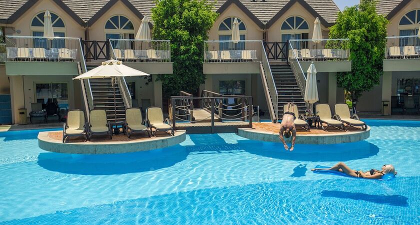 Long Beach Resort & Spa