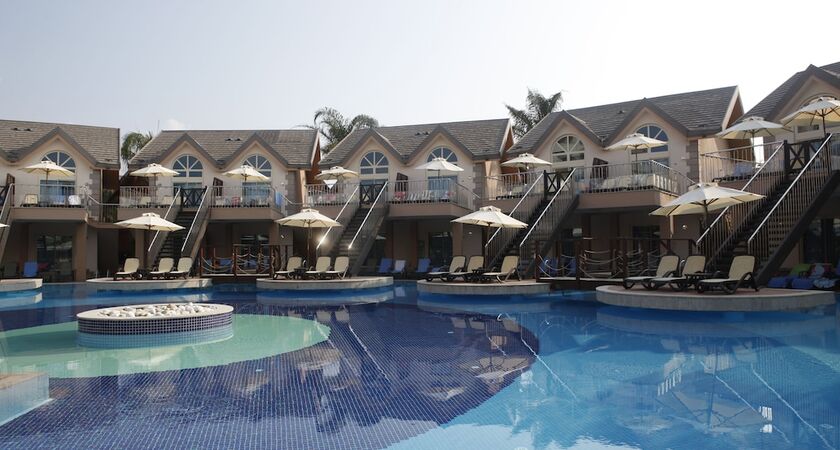 Long Beach Resort & Spa