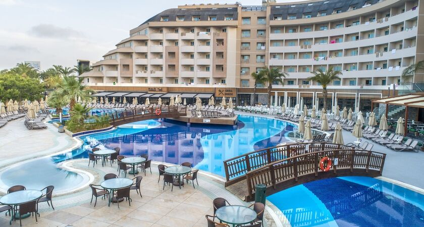 Long Beach Resort & Spa