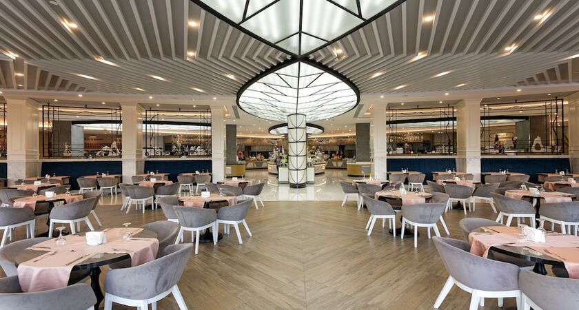 Long Beach Resort & Spa