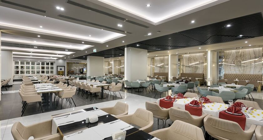 Long Beach Resort & Spa