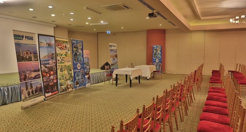 Long Beach Resort & Spa