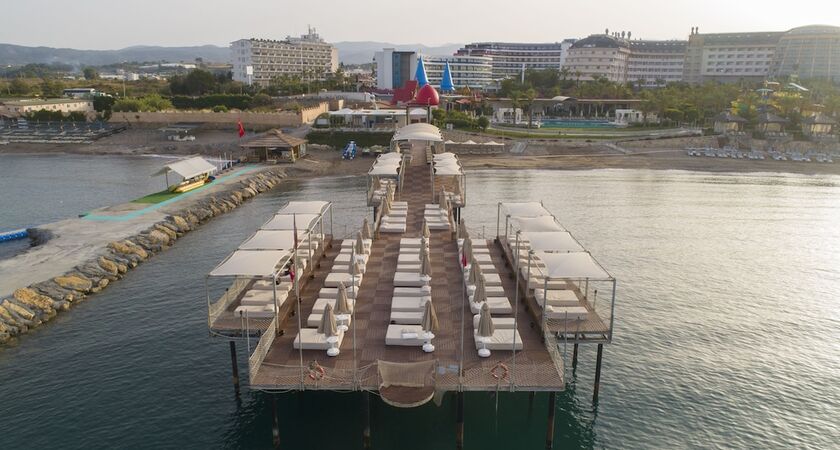 Long Beach Resort & Spa