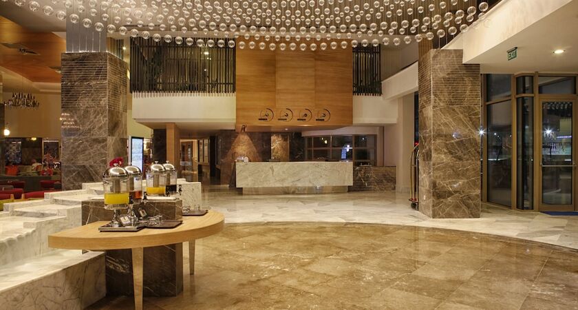 Long Beach Harmony Hotel & Spa