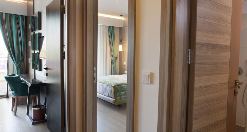 Long Beach Harmony Hotel & Spa