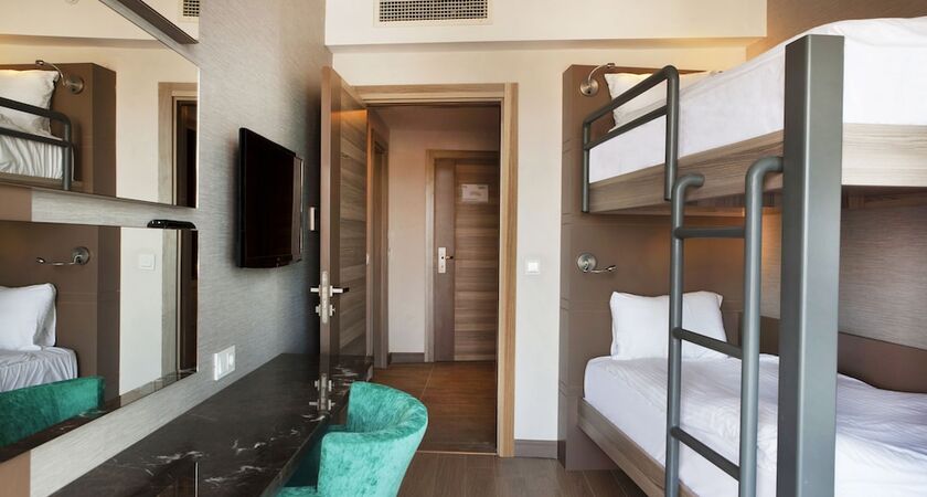 Long Beach Harmony Hotel & Spa