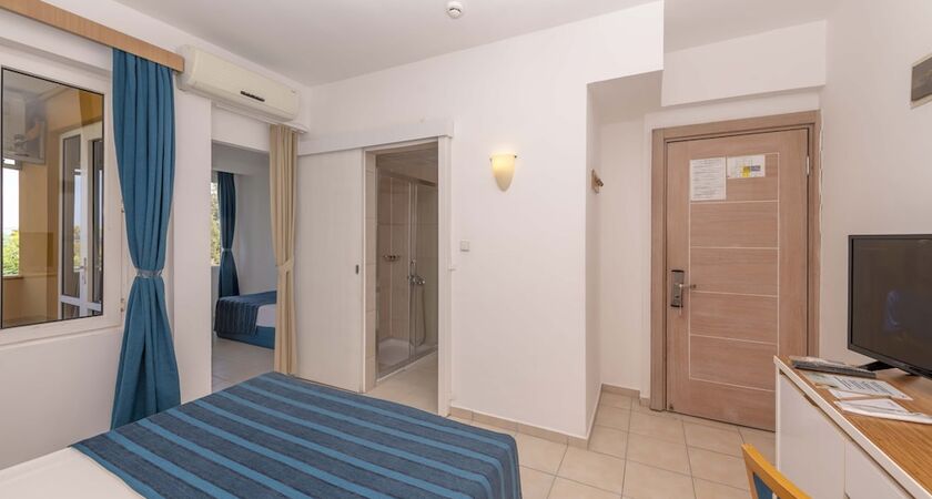 Armas Green Fugla Beach