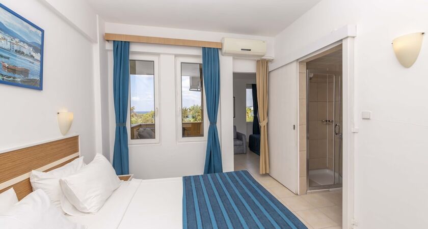 Armas Green Fugla Beach