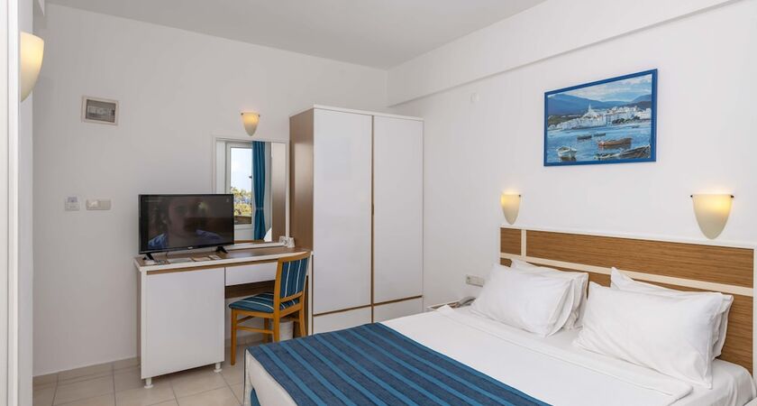 Armas Green Fugla Beach