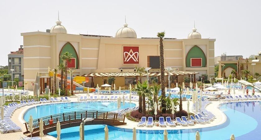 Xafira Deluxe Resort