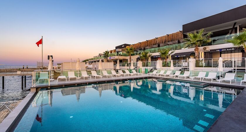 White City Resort Hotel