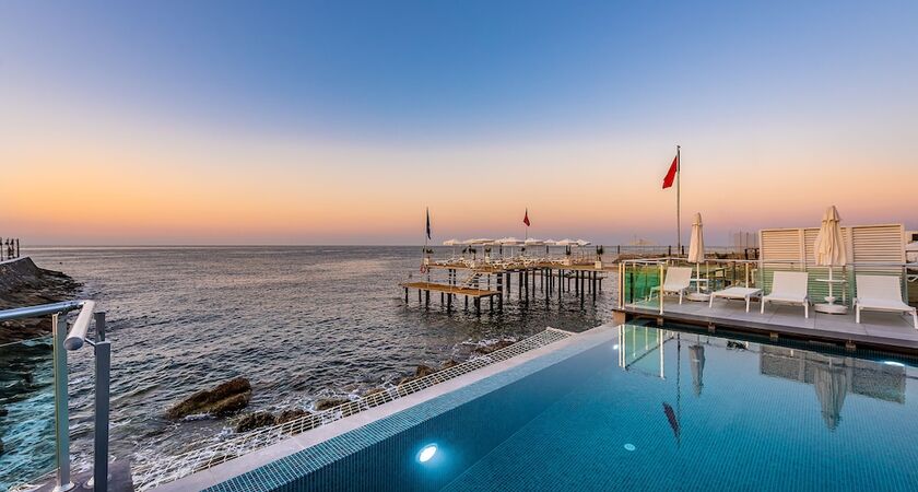 White City Resort Hotel