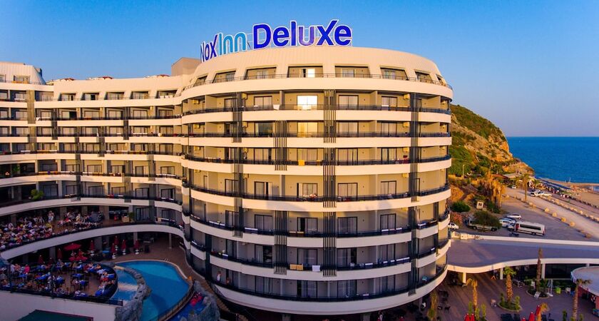 NoxInn Deluxe Hotel