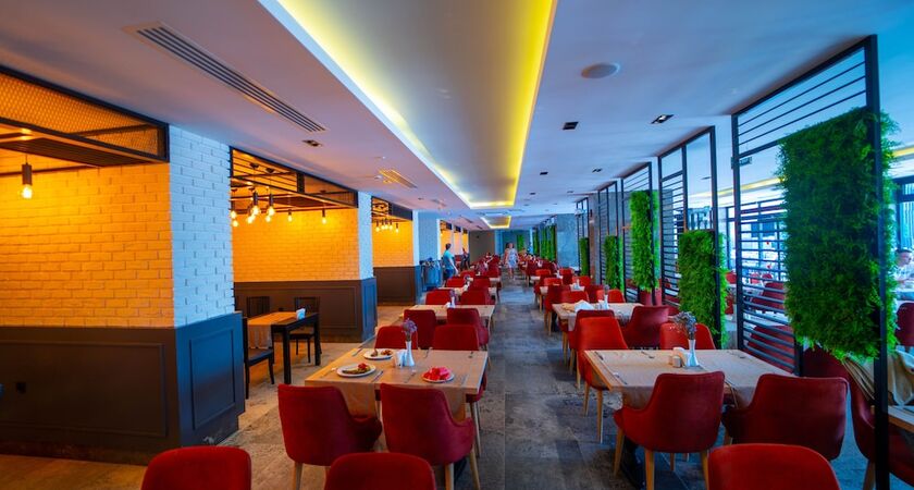 NoxInn Deluxe Hotel