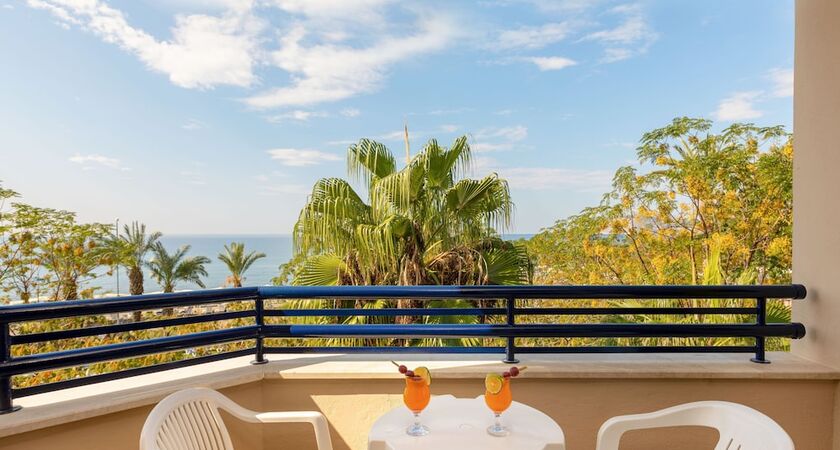 LABRANDA Alantur Resort