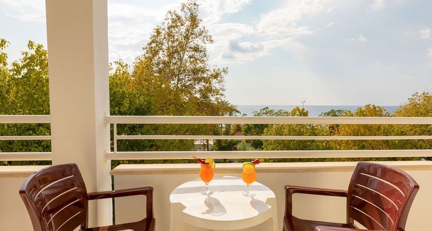 LABRANDA Alantur Resort
