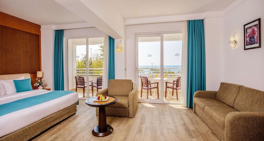 LABRANDA Alantur Resort
