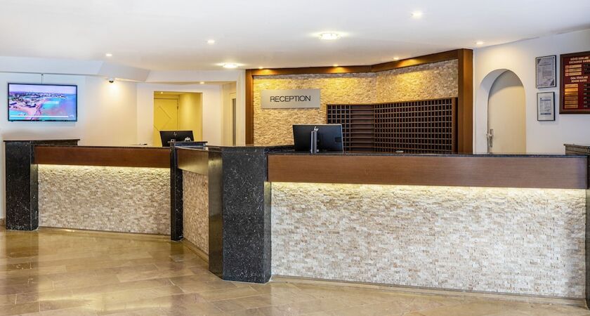 LABRANDA Alantur Resort