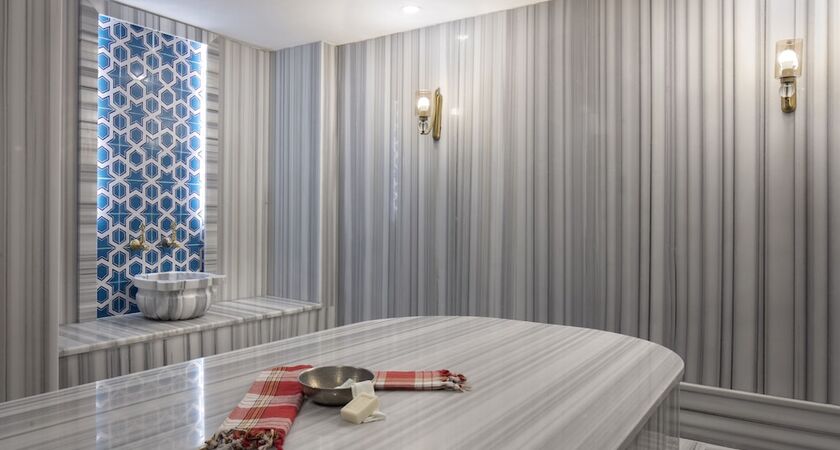 Blue Marlin Deluxe Spa & Resort