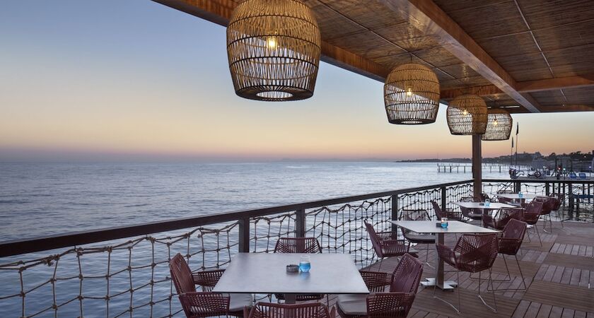 Blue Marlin Deluxe Spa & Resort