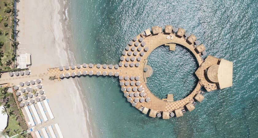 Blue Marlin Deluxe Spa & Resort
