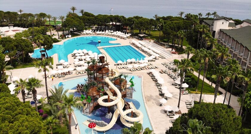 Alva Donna World Palace