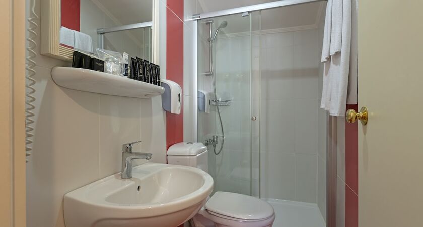 Alva Donna World Palace