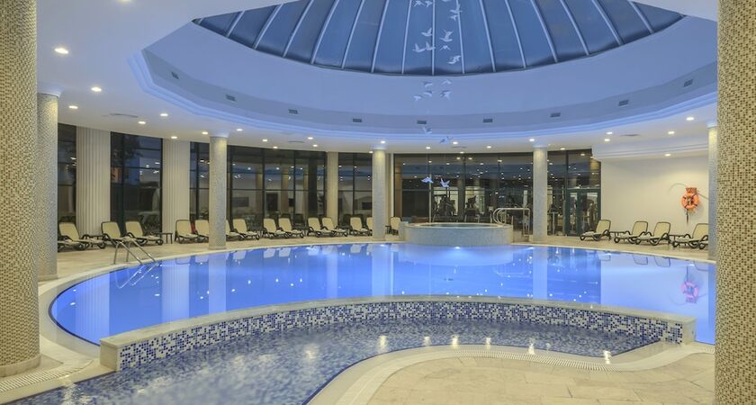 Alva Donna World Palace